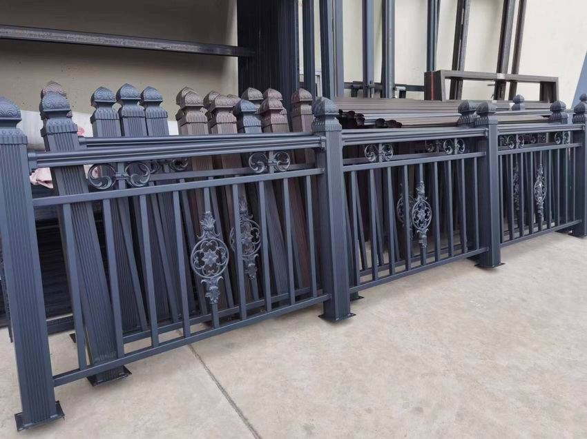 不（bú）鏽鋼車棚