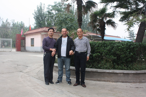 沁陽市香蕉黄瓜丝瓜绿巨人樱桃最新版機械有限（xiàn）公司